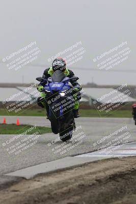 media/Nov-29-2025-TrackDaz (Sat) [[10ae2d9bce]]/A Group/Session 4 (Wheelie Bump)/